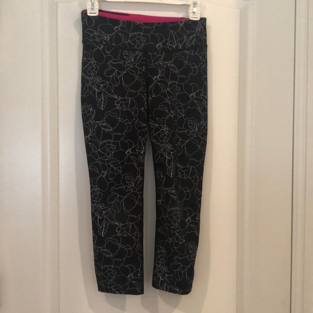 Workout capris floral